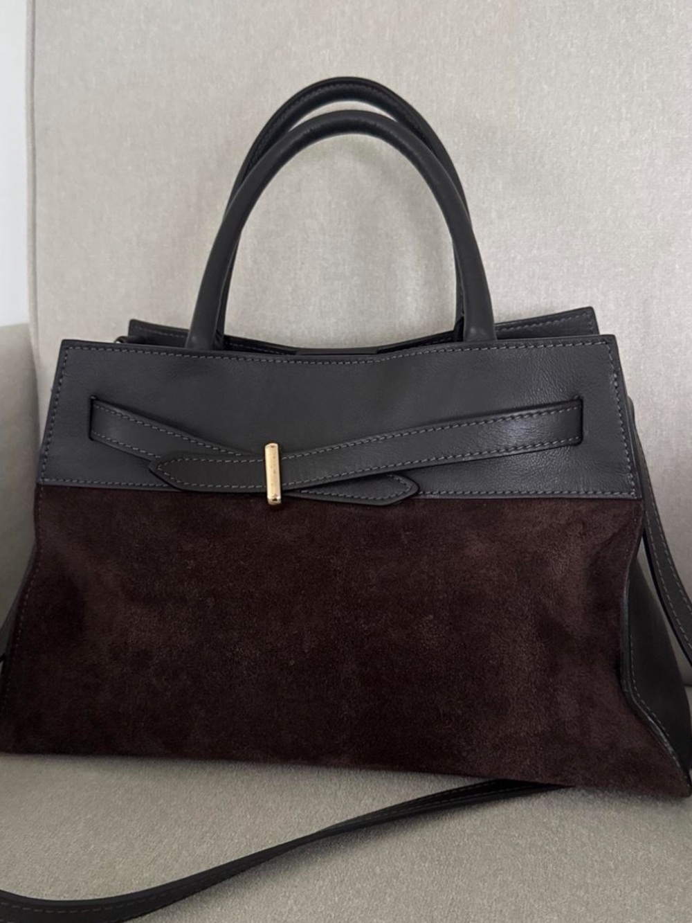 100% leather brown purse